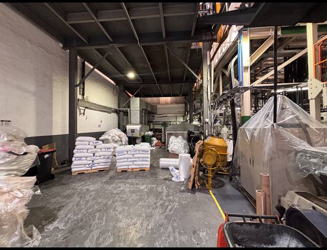1,101M² WAREHOUSE TO LET IN SPRINGFIELD